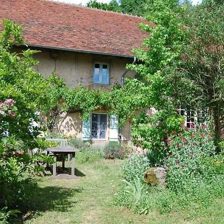 La Tour Bed and Breakfast Marcilly-la-Gueurce Εξωτερικό φωτογραφία