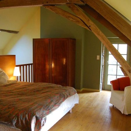 La Tour Bed and Breakfast Marcilly-la-Gueurce Εξωτερικό φωτογραφία