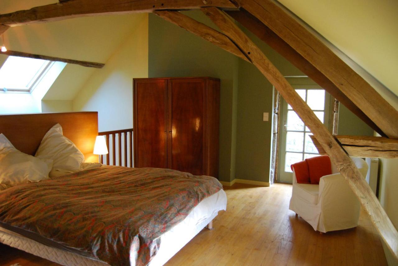 La Tour Bed and Breakfast Marcilly-la-Gueurce Εξωτερικό φωτογραφία