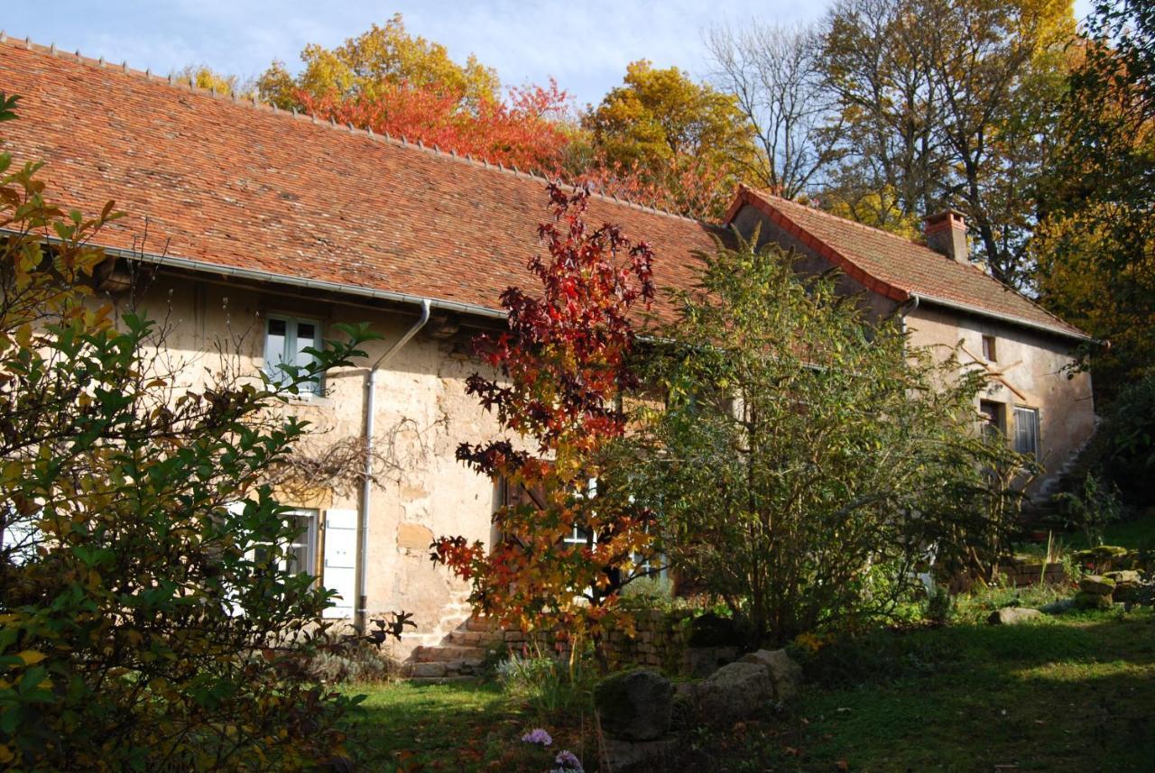 La Tour Bed and Breakfast Marcilly-la-Gueurce Εξωτερικό φωτογραφία
